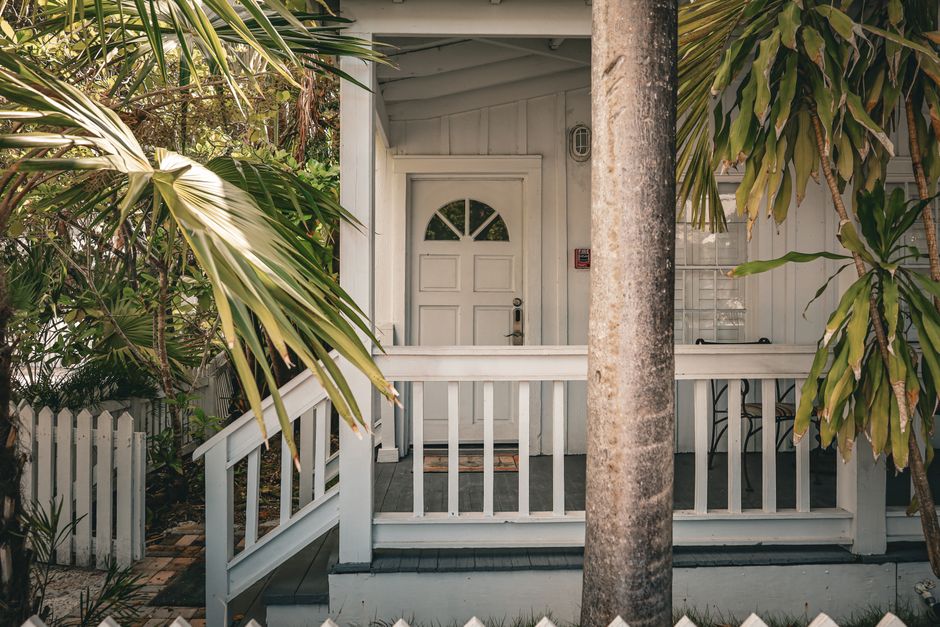 Fortifying Your Louisiana Waterfront Home: 5 Ways to Combat Humidity and High Energy Costs